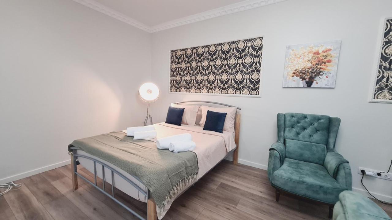 Апартаменты 5* Luxury Near Avram Iancu Sq New. Private Parking Клуж-Напока Экстерьер фото