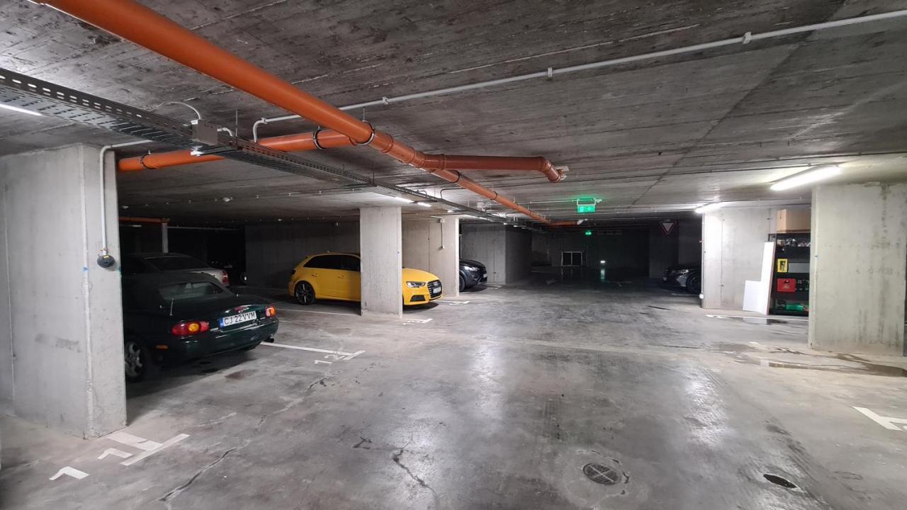 Апартаменты 5* Luxury Near Avram Iancu Sq New. Private Parking Клуж-Напока Экстерьер фото
