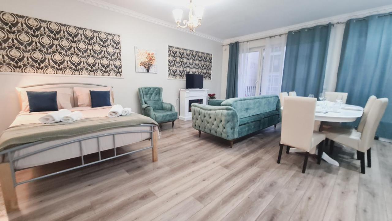 Апартаменты 5* Luxury Near Avram Iancu Sq New. Private Parking Клуж-Напока Экстерьер фото